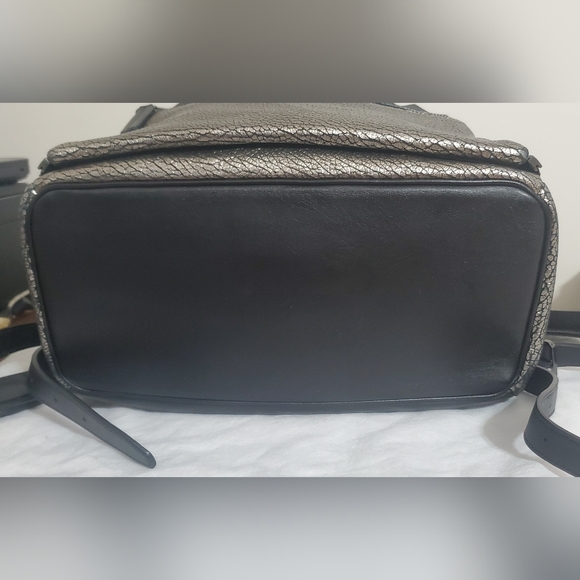 MCM Metallic Gray Cracked Leather Backpack - Picture 3 of 17